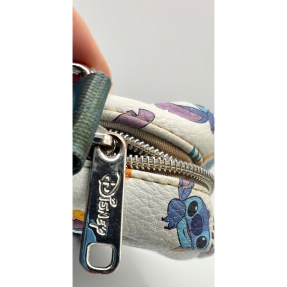 Disney Stitch Tropical Print Crossbody Bag With Adjustable Strap & Zip Closure - Picture 5 of 8